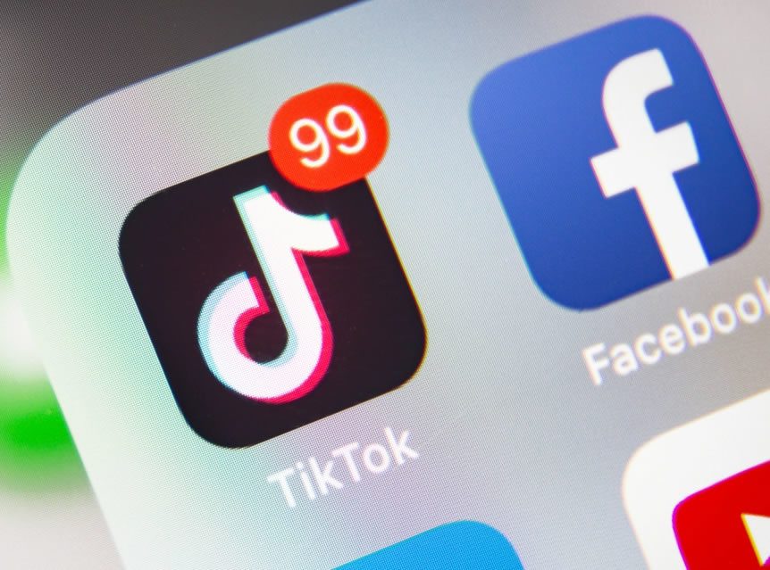 Facebook vs TikTok