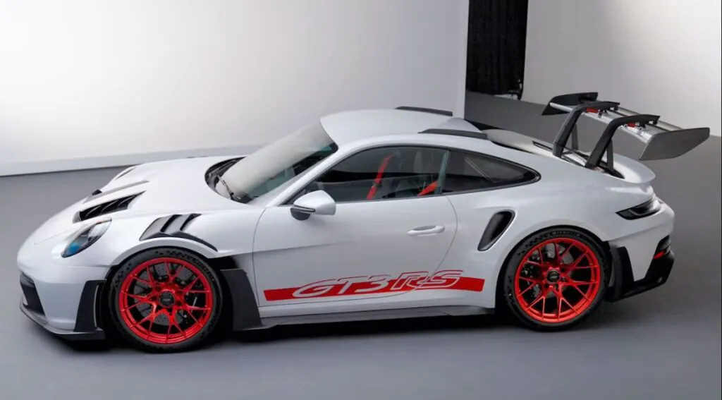 Porsche 911 GTR3 RS 2023