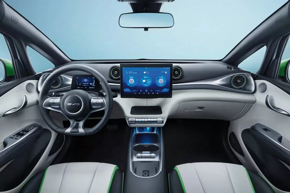 interior BYD Dolphin