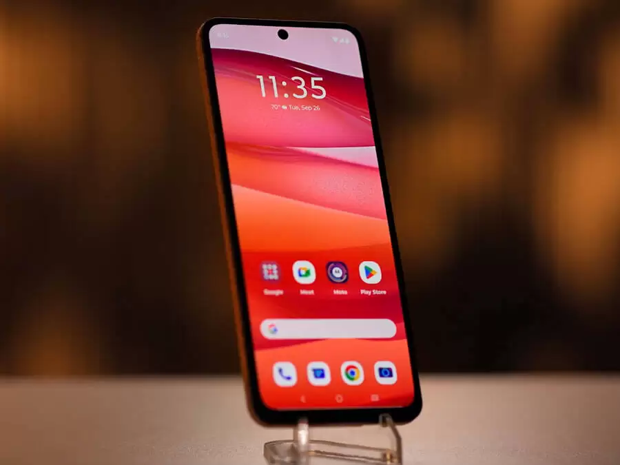 Conceito tela flexível Motorola em modo plano