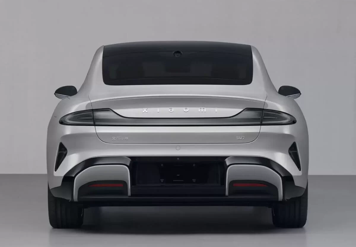 Xiaomi SU7 traseira