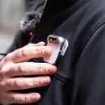 Vestível inteligente AI Pin ainda não é eficaz, segundo especialista AI-Pin-em-uso